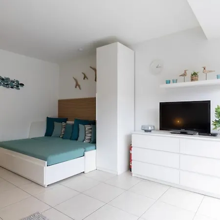'blue Sea' - Studio In With Private Parking Apartamento
