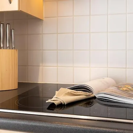 'blue Sea' - Studio In With Private Parking Apartment